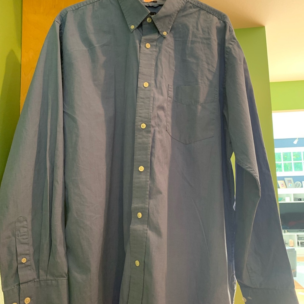 GAP Men's Casual Blue Button-Down Shirt